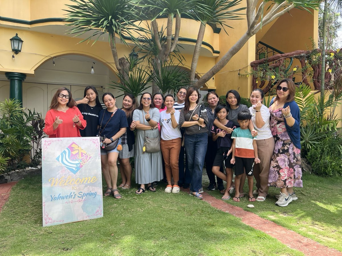 MAMA community moment