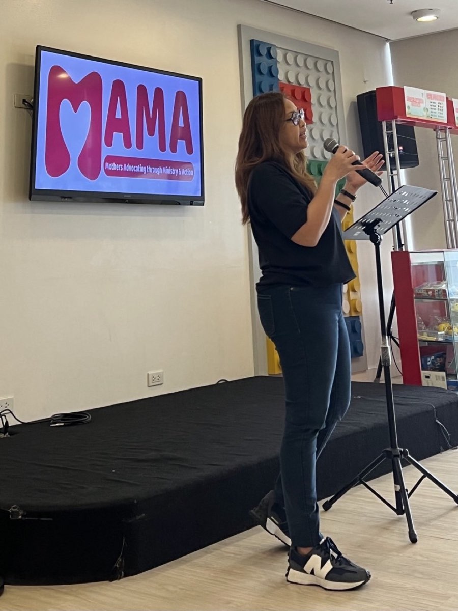 MAMA community moment