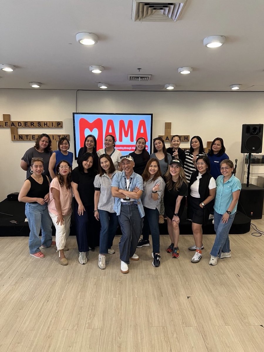 MAMA community moment